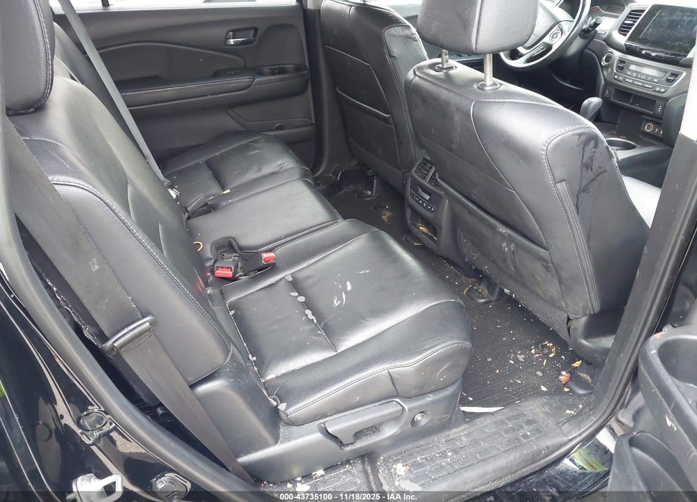 2018 HONDA PILOT EX-L VIN: 5FNYF6H77JB009464