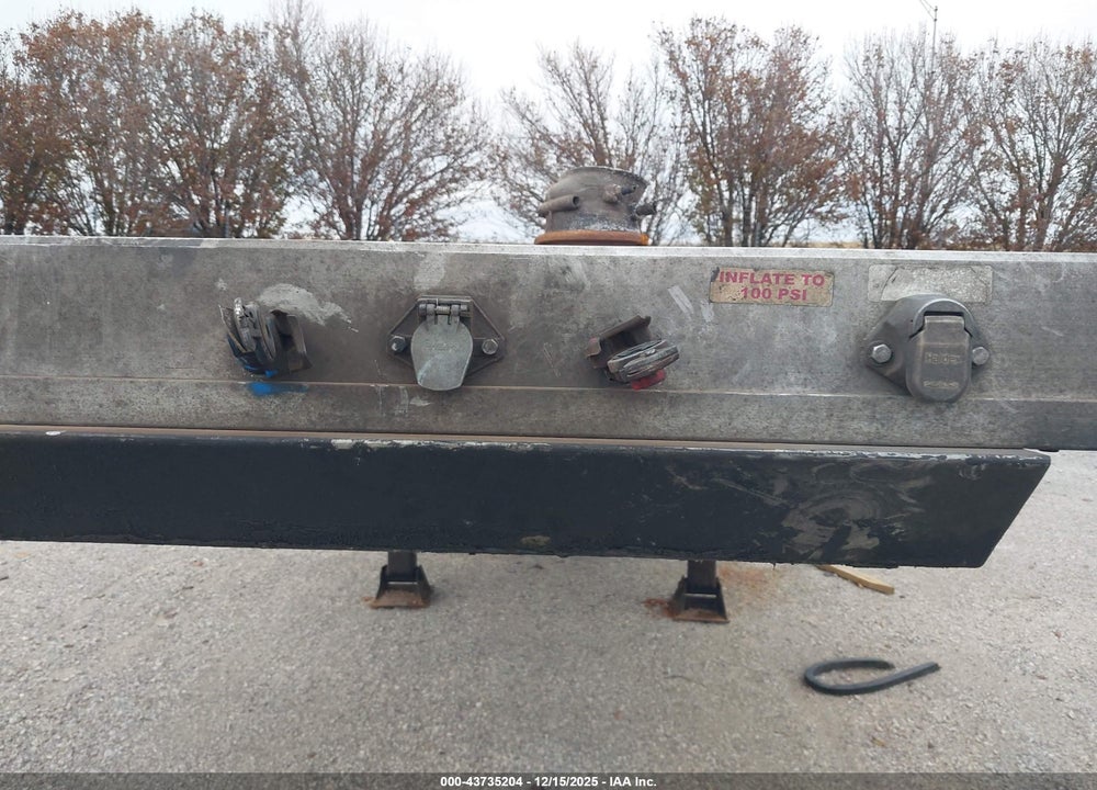 2005 REITNOUER FLATBED TRAILER VIN: 1RNF48A225R011319