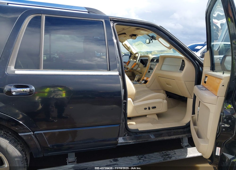 2009 LINCOLN NAVIGATOR VIN: 5LMFU275X9LJ00736