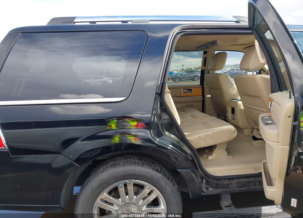 2009 LINCOLN NAVIGATOR VIN: 5LMFU275X9LJ00736