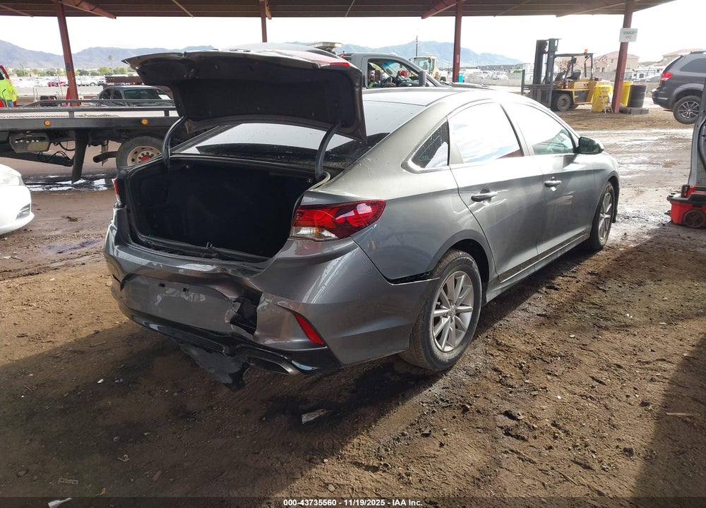 2018 HYUNDAI SONATA SE VIN: 5NPE24AF5JH673199