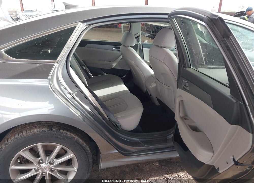 2018 HYUNDAI SONATA SE VIN: 5NPE24AF5JH673199