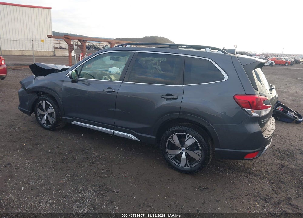 2021 SUBARU FORESTER TOURING VIN: JF2SKAXC5MH559805