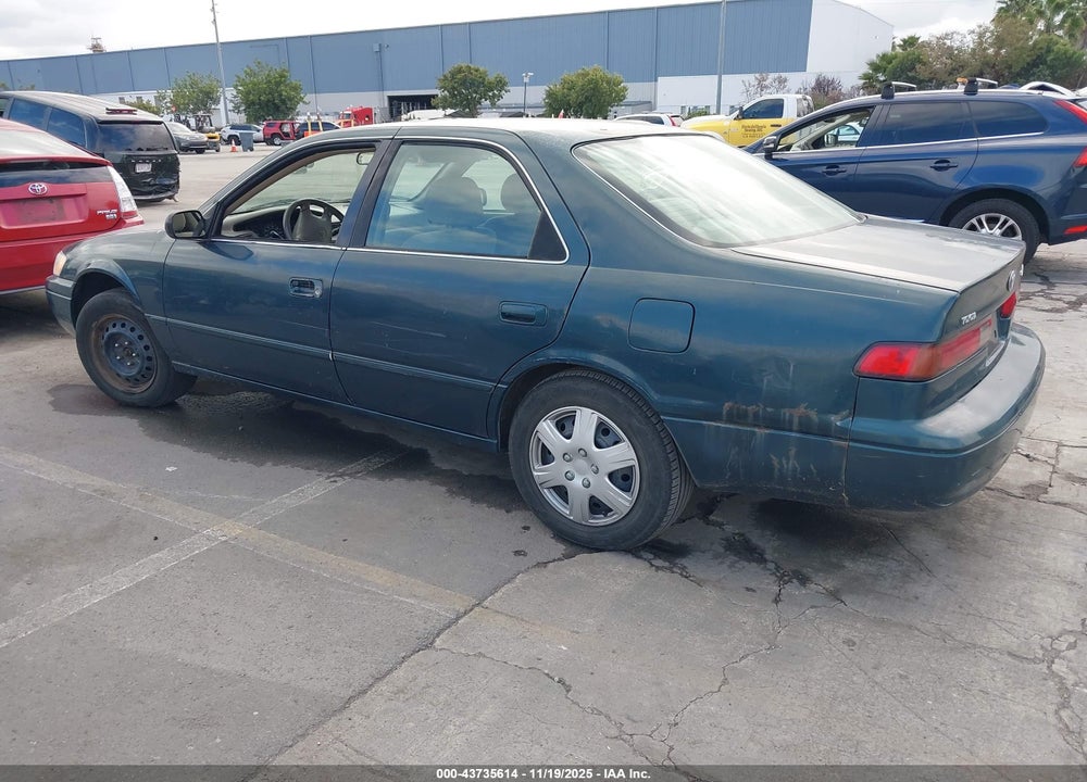1997 TOYOTA CAMRY LE VIN: 4T1BG22K2VU108162