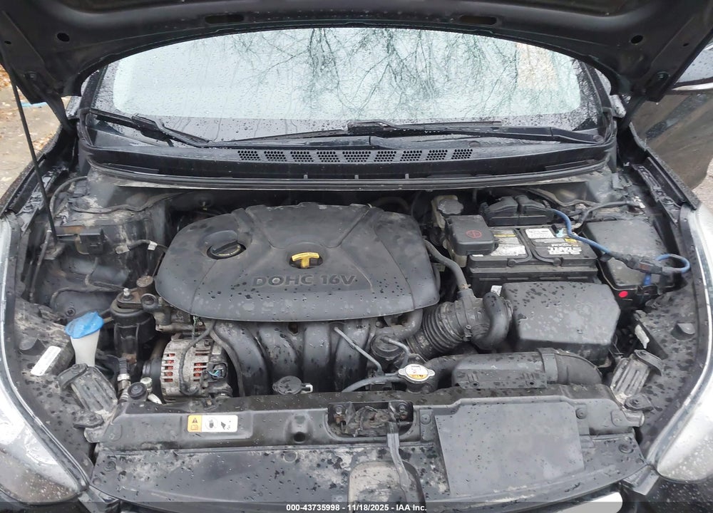 2015 HYUNDAI ELANTRA VIN: 5NPDH4AE9FH561739