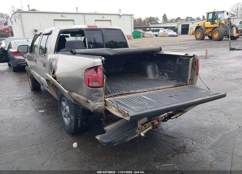 2001 CHEVROLET S-10 VIN: 1GCDT13W81K243673