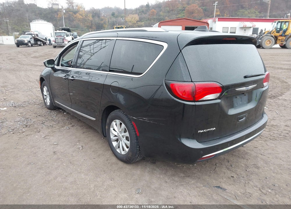 2018 CHRYSLER PACIFICA TOURING L PLUS VIN: 2C4RC1EG2JR144246
