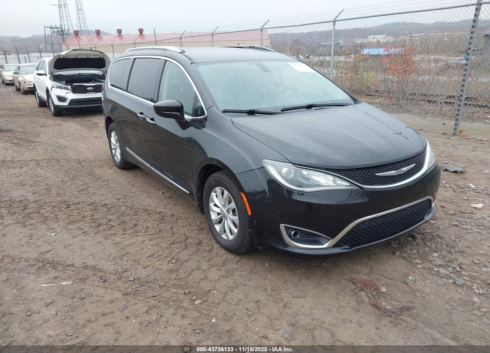 2018 CHRYSLER PACIFICA TOURING L PLUS VIN: 2C4RC1EG2JR144246