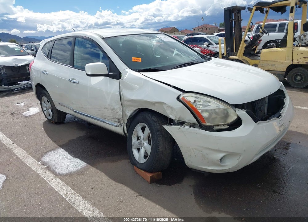 2013 NISSAN ROGUE S VIN: JN8AS5MT8DW033738