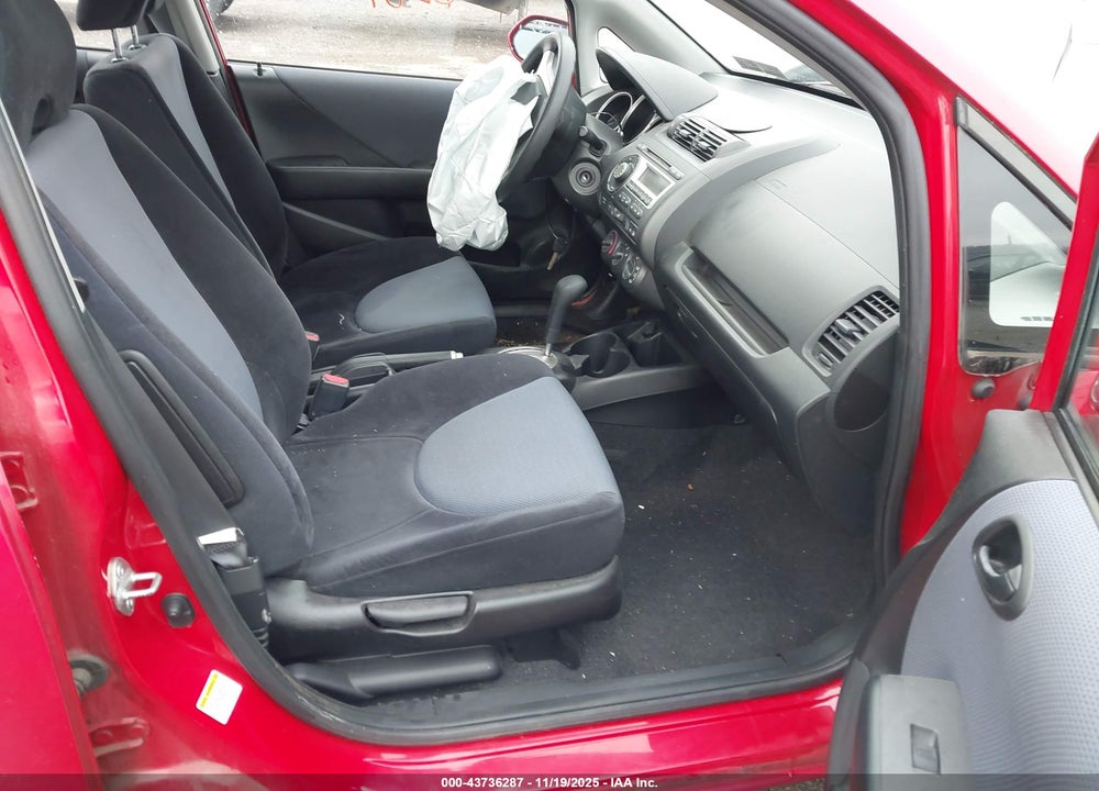 2008 HONDA FIT VIN: JHMGD384X8S045117