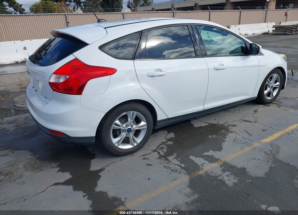 2014 FORD FOCUS SE VIN: 1FADP3K24EL260748