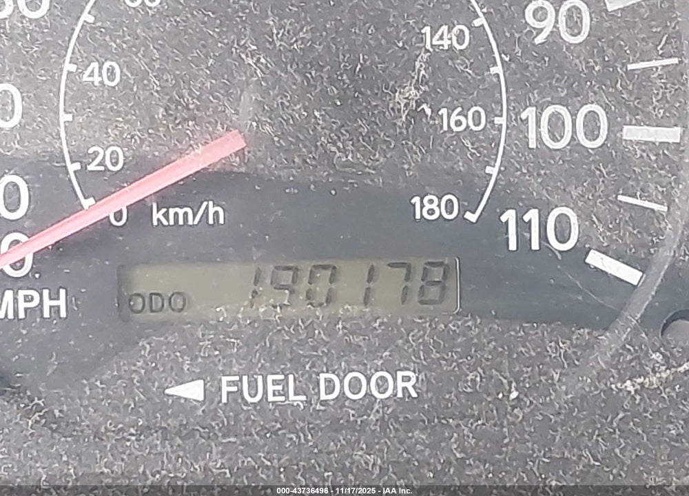 2000 TOYOTA SIENNA XLE VIN: 4T3ZF13C6YU171909
