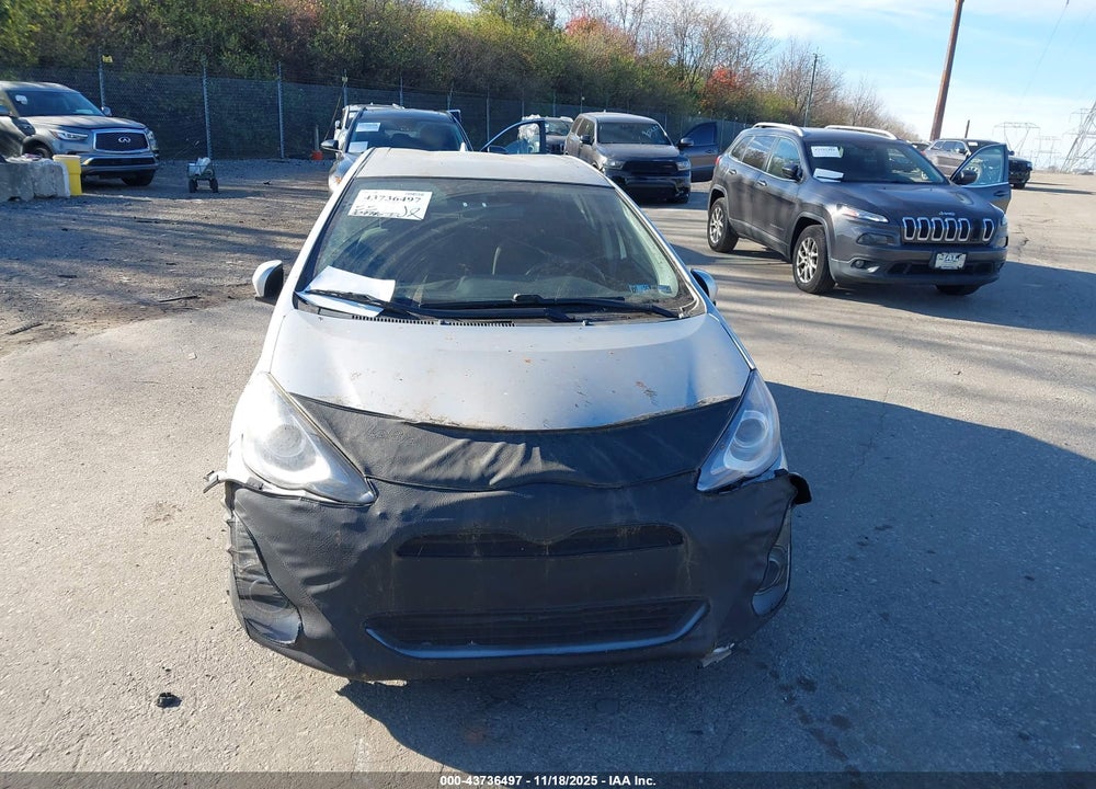 2015 TOYOTA PRIUS C THREE VIN: JTDKDTB37F1580937