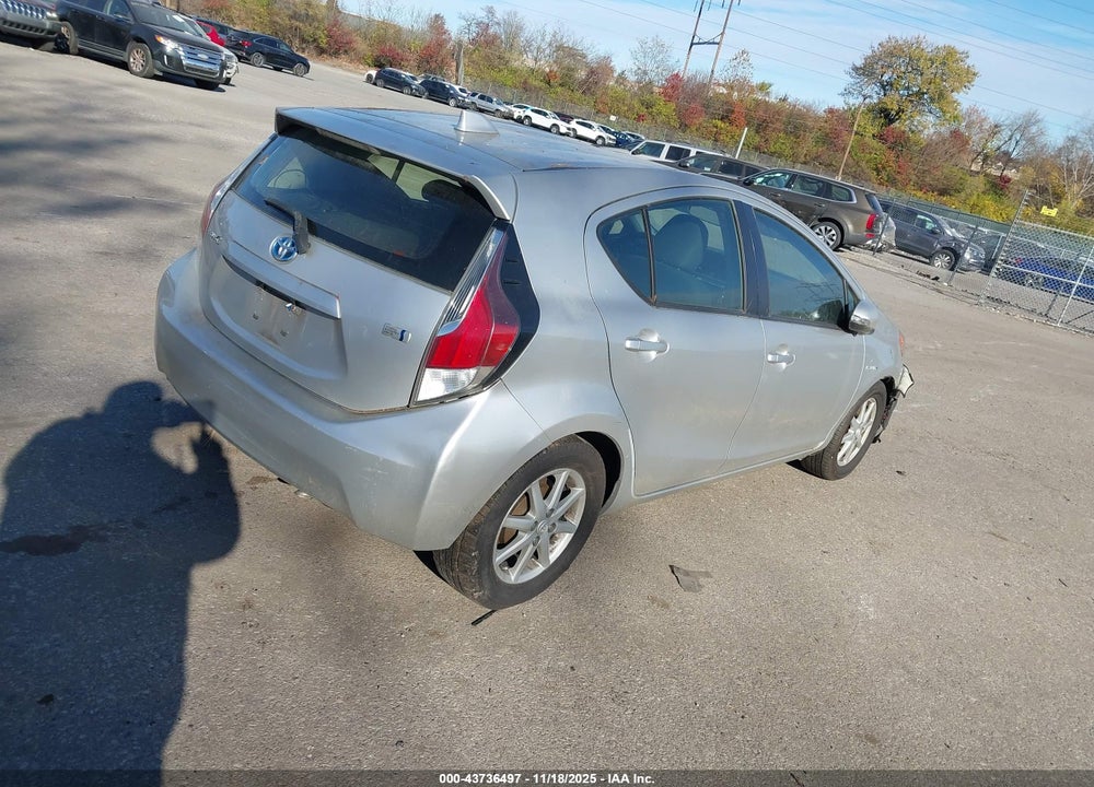 2015 TOYOTA PRIUS C THREE VIN: JTDKDTB37F1580937