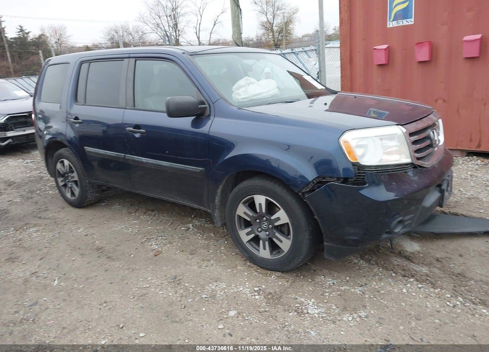 2015 HONDA PILOT LX VIN: 5FNYF4H28FB029285