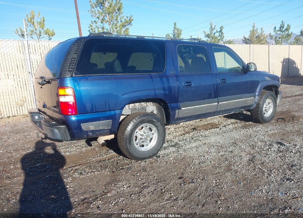 2001 CHEVROLET SUBURBAN 2500 LT VIN: 3GNGK26G81G214845