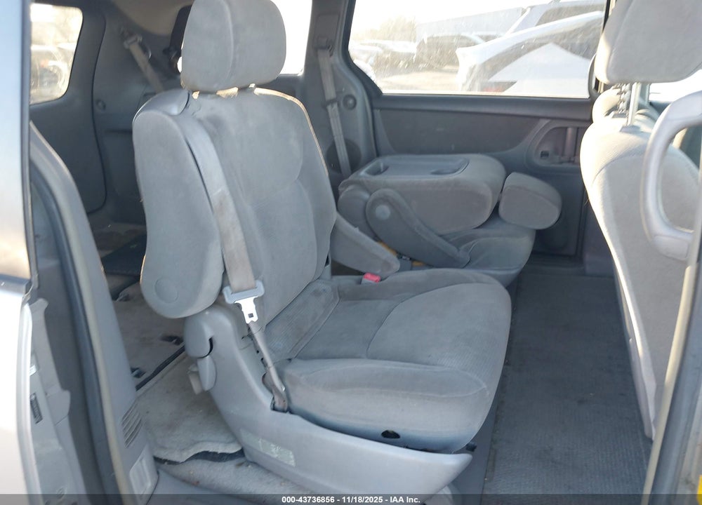 2005 TOYOTA SIENNA LE VIN: 5TDZA23CX5S247827