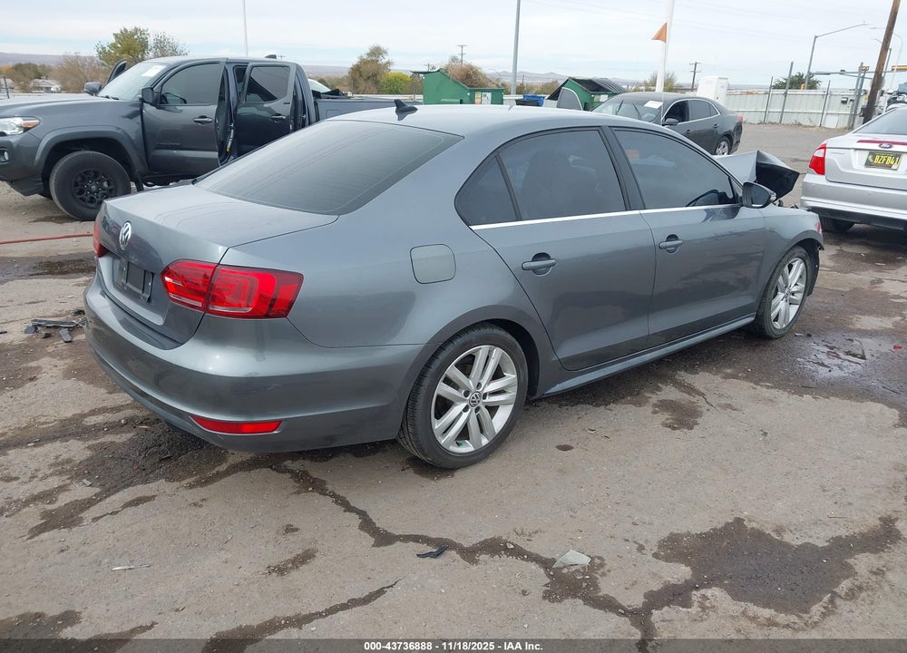2013 VOLKSWAGEN JETTA GLI VIN: 3VW4S7AJ2DM440216