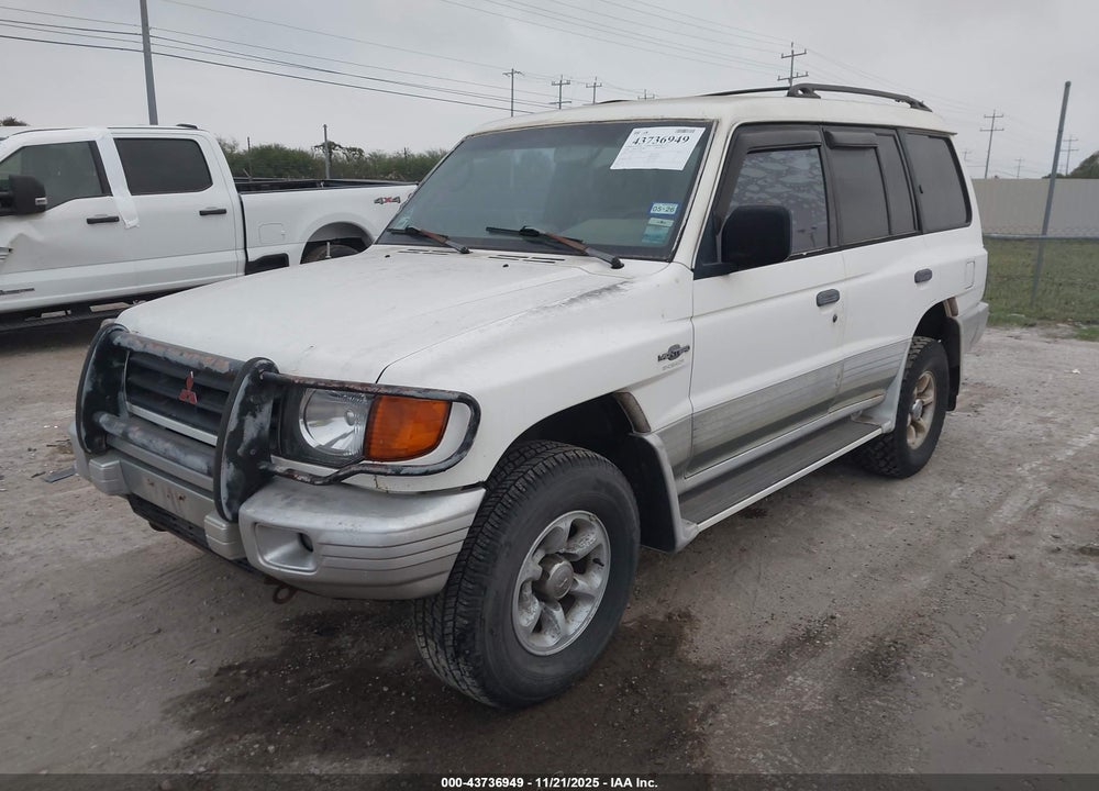 2000 MITSUBISHI MONTERO VIN: JA4MR51R0YJ002963