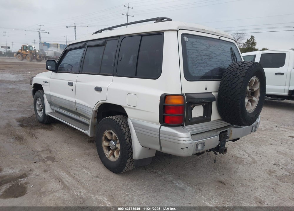 2000 MITSUBISHI MONTERO VIN: JA4MR51R0YJ002963
