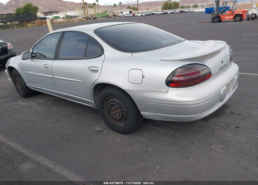 2001 PONTIAC GRAND PRIX SE VIN: 1G2WK52J11F216496