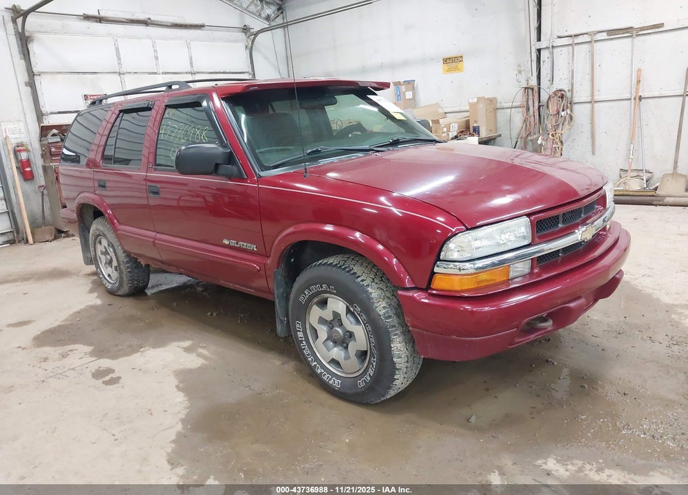 2003 CHEVROLET BLAZER LS VIN: 1GNDT13X23K181853