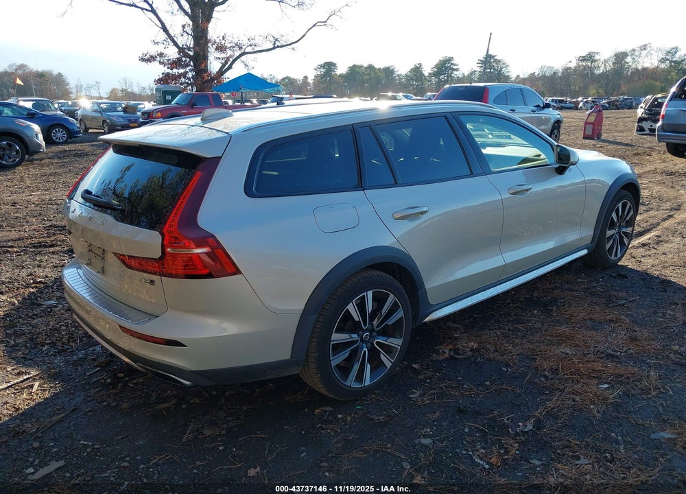 2020 VOLVO V60 CROSS COUNTRY VIN: YV4102WK1L1030693