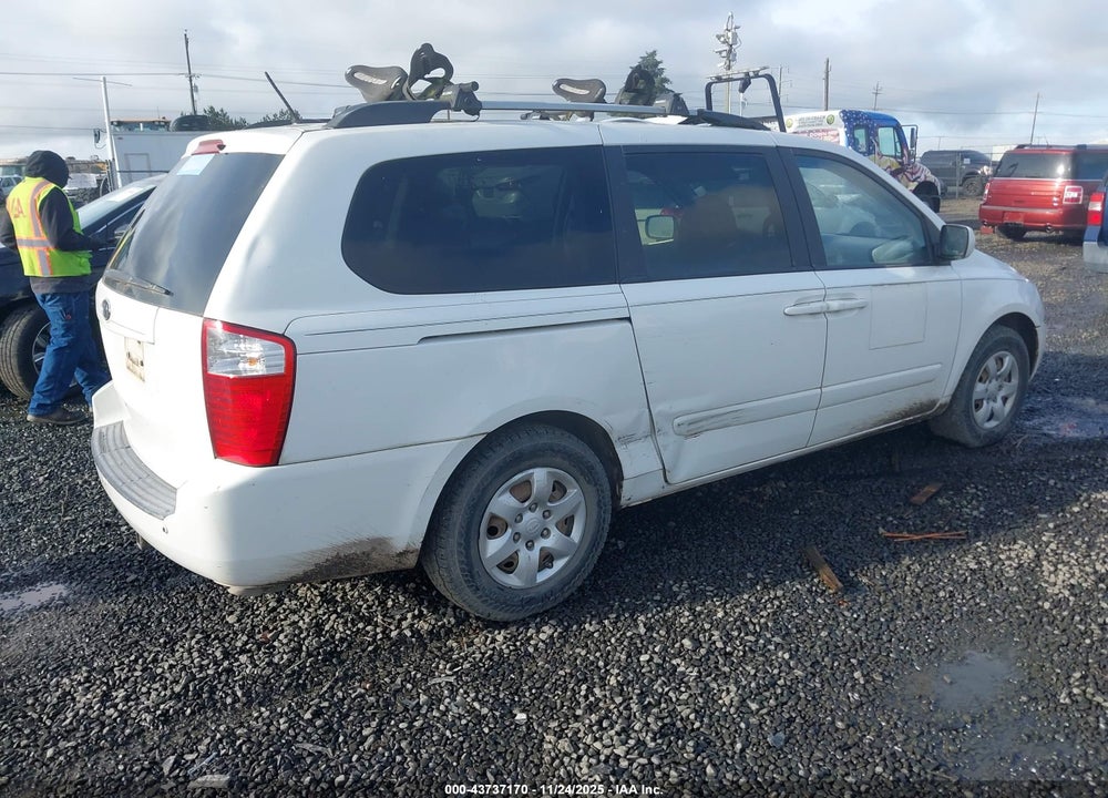 2010 KIA SEDONA LX VIN: KNDMG4C32A6357320
