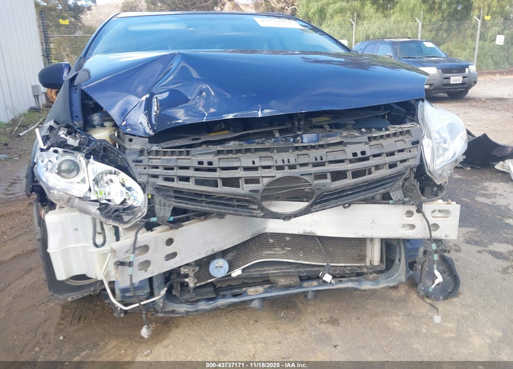 2014 TOYOTA PRIUS TWO VIN: JTDKN3DU5E1737401