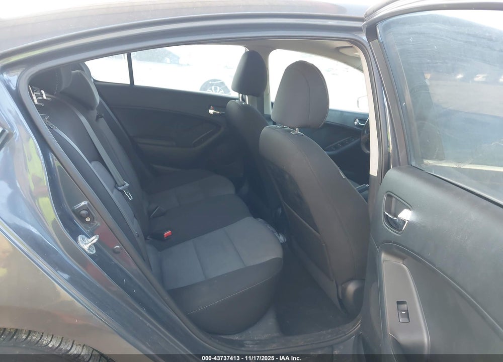 2015 KIA FORTE EX VIN: KNAFX4A88F5380103