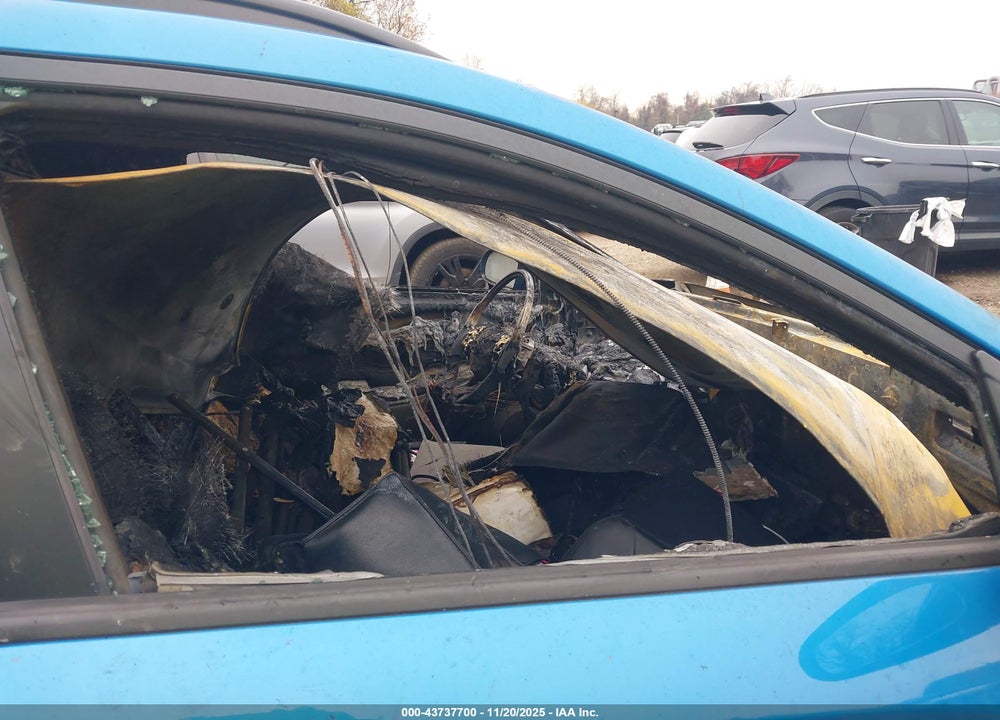 2019 HYUNDAI KONA LIMITED VIN: KM8K3CA5XKU220474