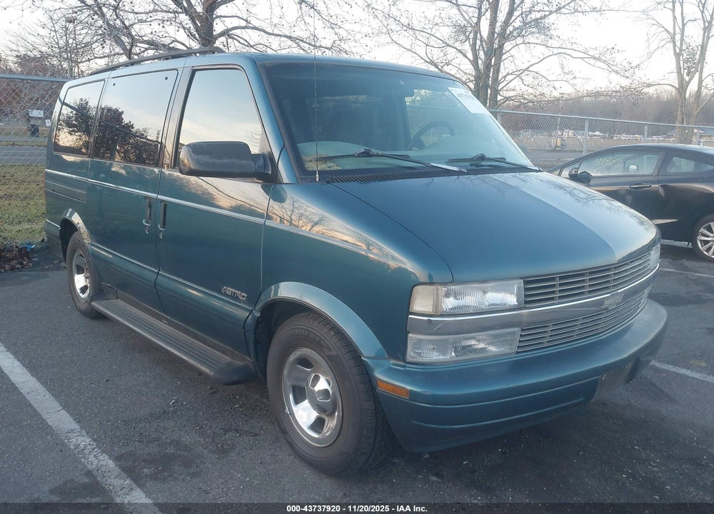 2001 CHEVROLET ASTRO LS VIN: 1GNDM19W41B118780
