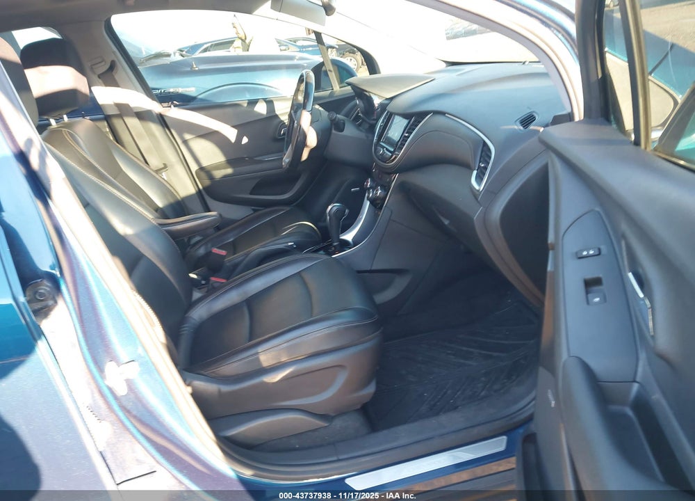 2020 CHEVROLET TRAX AWD PREMIER VIN: 3GNCJRSB8LL228159