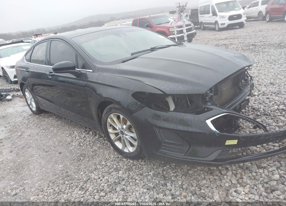 2019 FORD FUSION SE VIN: 3FA6P0HD2KR246697