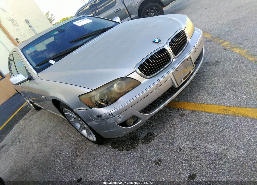 2008 BMW 750LI VIN: WBAHN83598DT78605