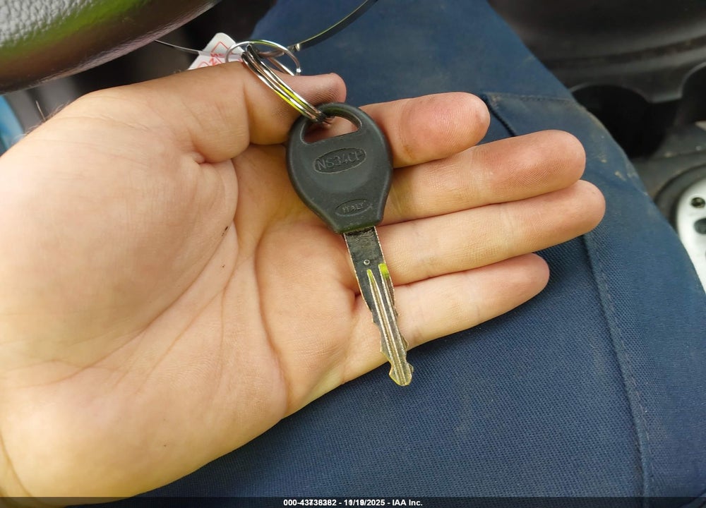 2014 NISSAN VERSA NOTE SV VIN: 3N1CE2CP7EL374735