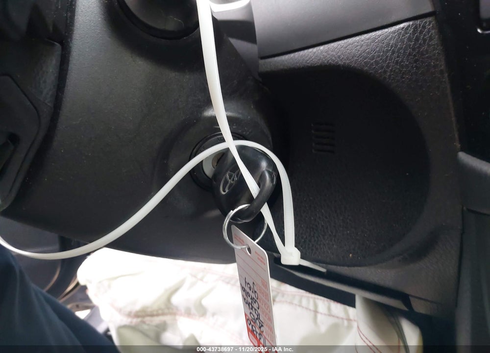 2015 TOYOTA COROLLA S PLUS VIN: 5YFBURHE6FP276442