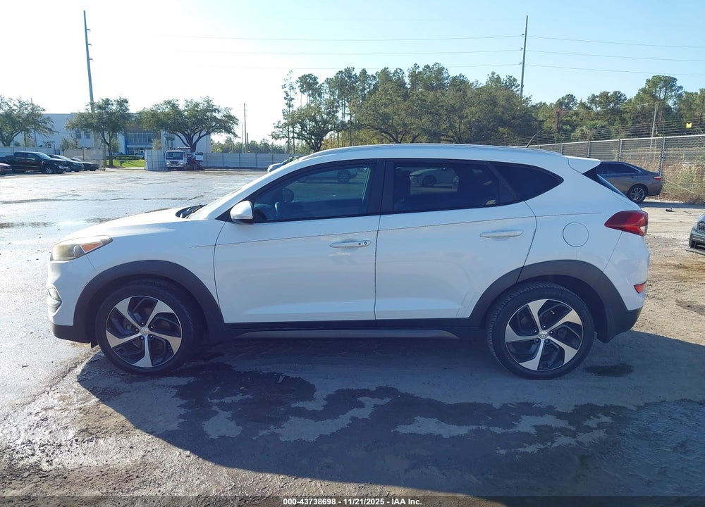 2016 HYUNDAI TUCSON SPORT VIN: KM8J33A22GU247855