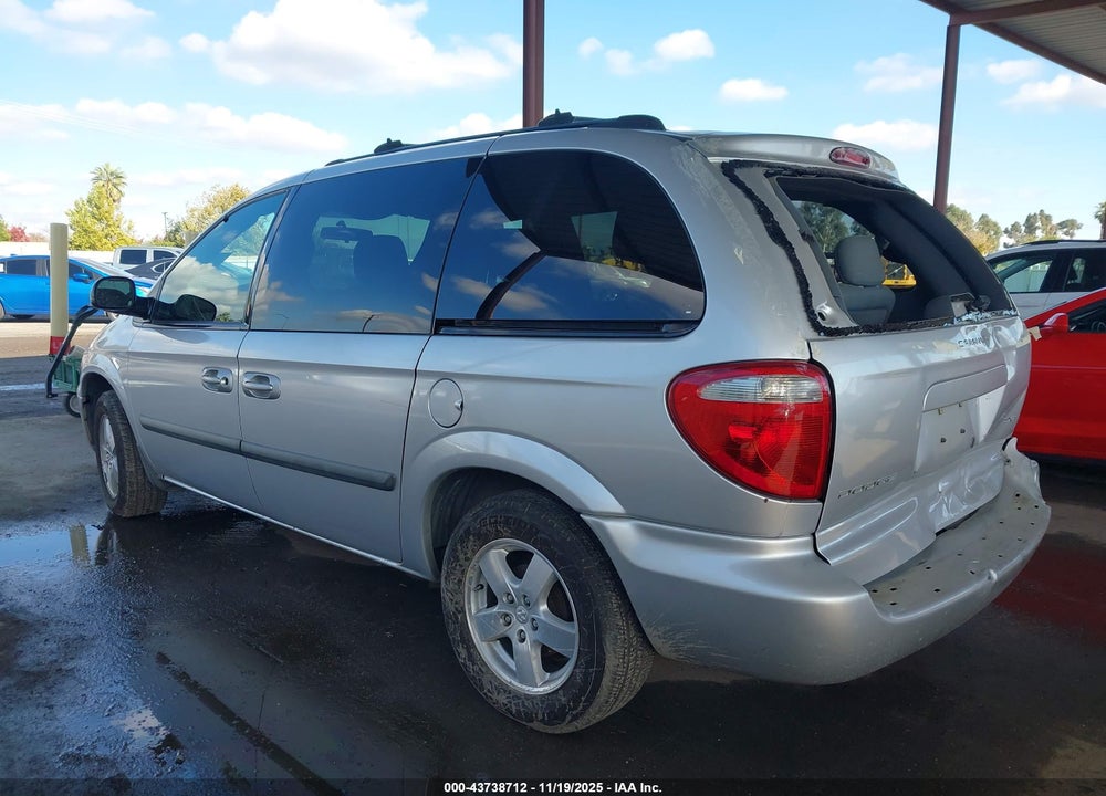 2005 DODGE CARAVAN SXT VIN: 1D4GP45R85B155922