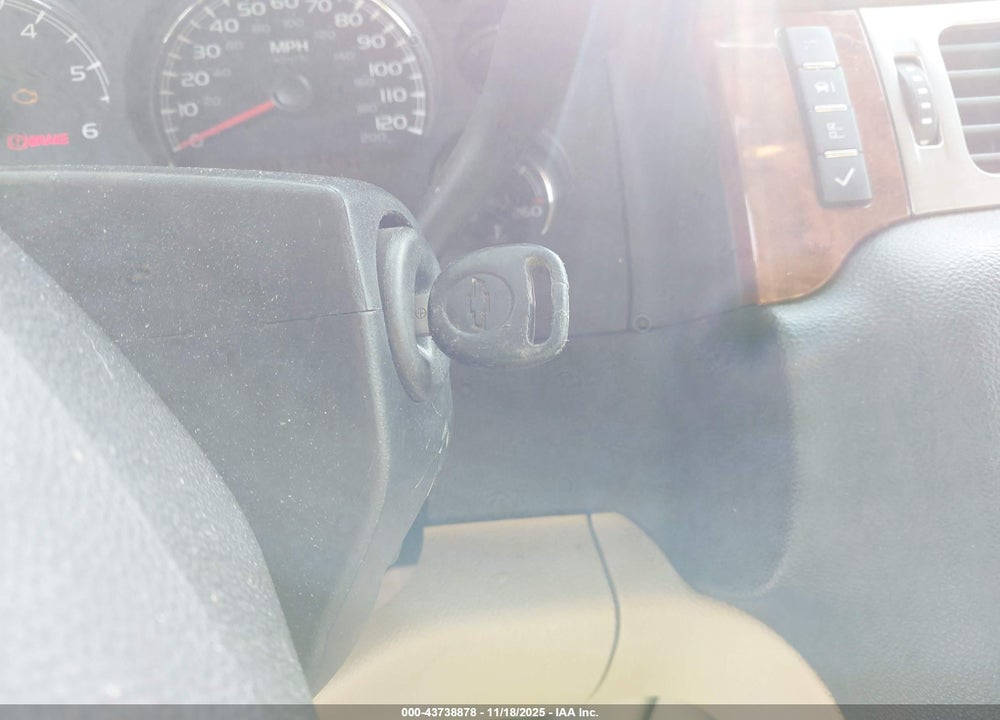 2007 CHEVROLET TAHOE VIN: 1GNFK130X7J264229