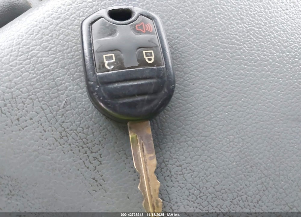 2011 FORD F-250 XL VIN: 1FT7W2BT5BEC63235