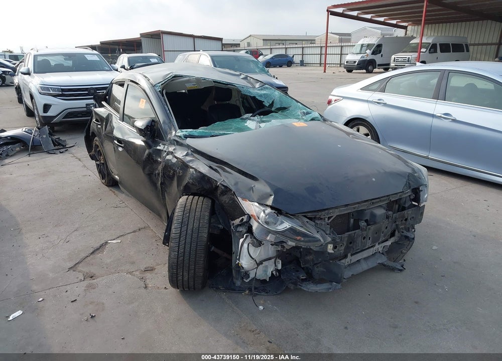 2014 MAZDA 3 S TOURING VIN: JM1BM1L3XE1203181