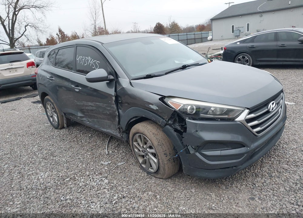 2016 HYUNDAI TUCSON SE VIN: KM8J23A44GU229913