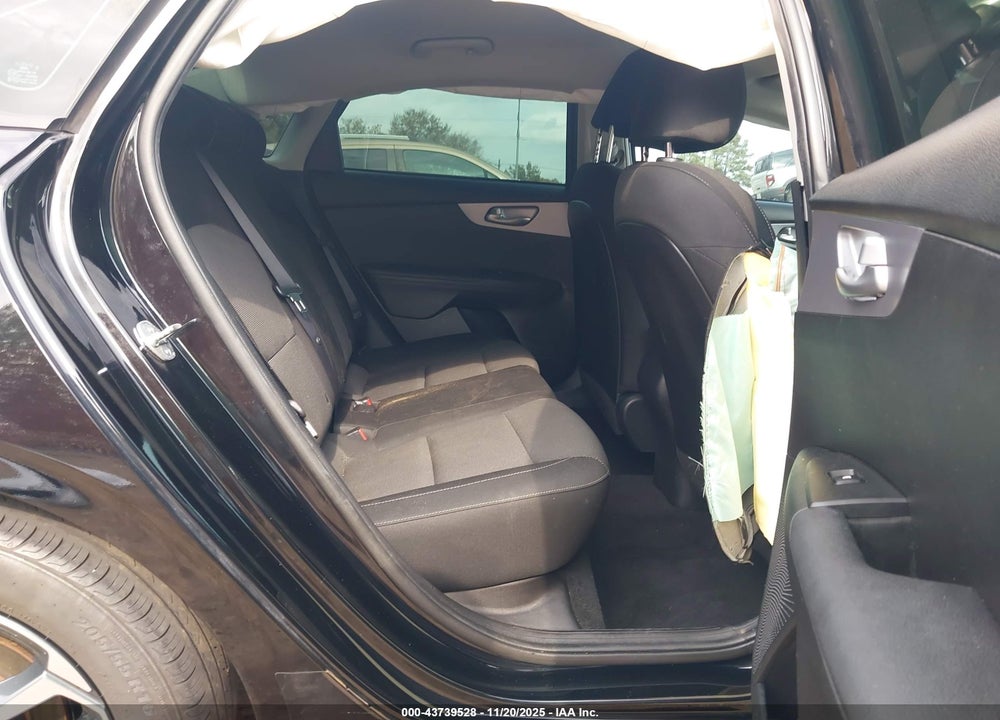 2023 KIA FORTE LXS VIN: 3KPF24AD0PE630051