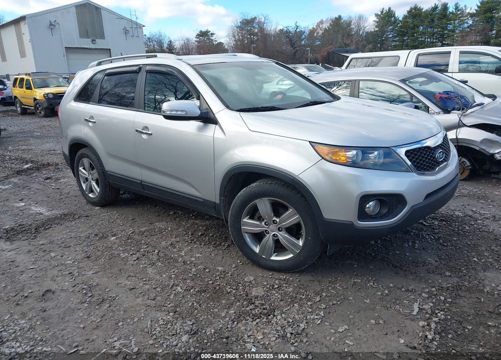 2013 KIA SORENTO EX VIN: 5XYKU4A69DG319386