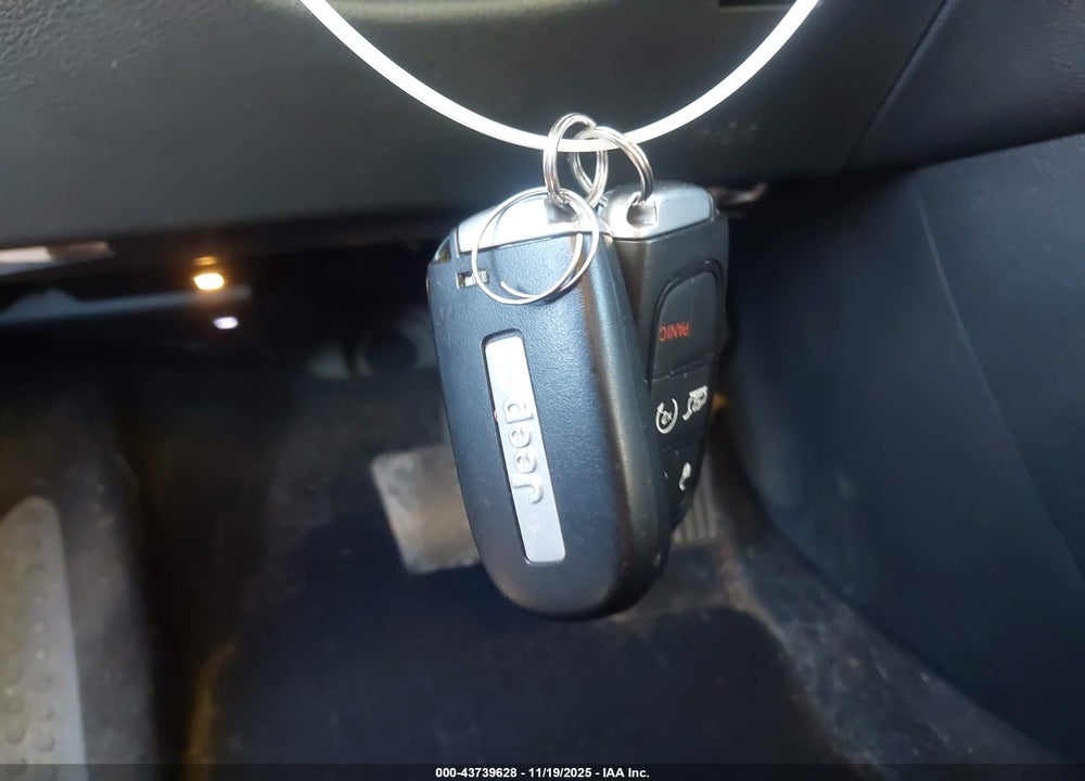 2019 JEEP CHEROKEE VIN: 1C4PJMLXXKD437947
