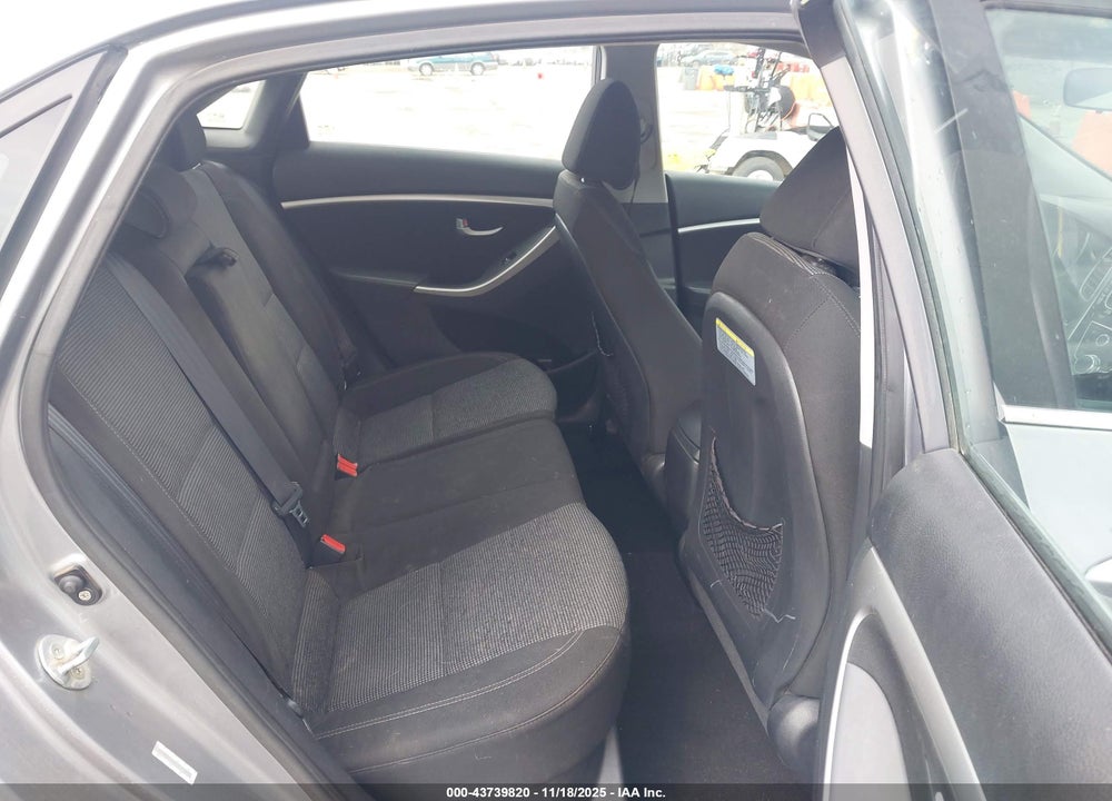 2014 HYUNDAI ELANTRA GT VIN: KMHD35LH2EU171450