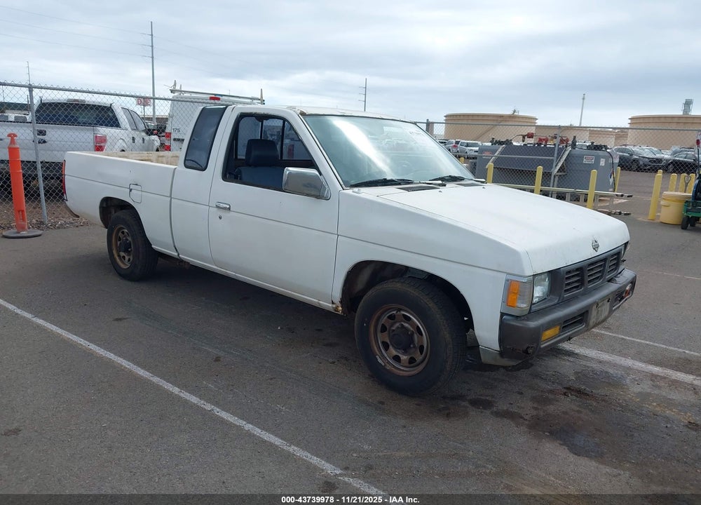 1994 NISSAN TRUCK KING CAB XE VIN: 1N6SD16SXRC360154