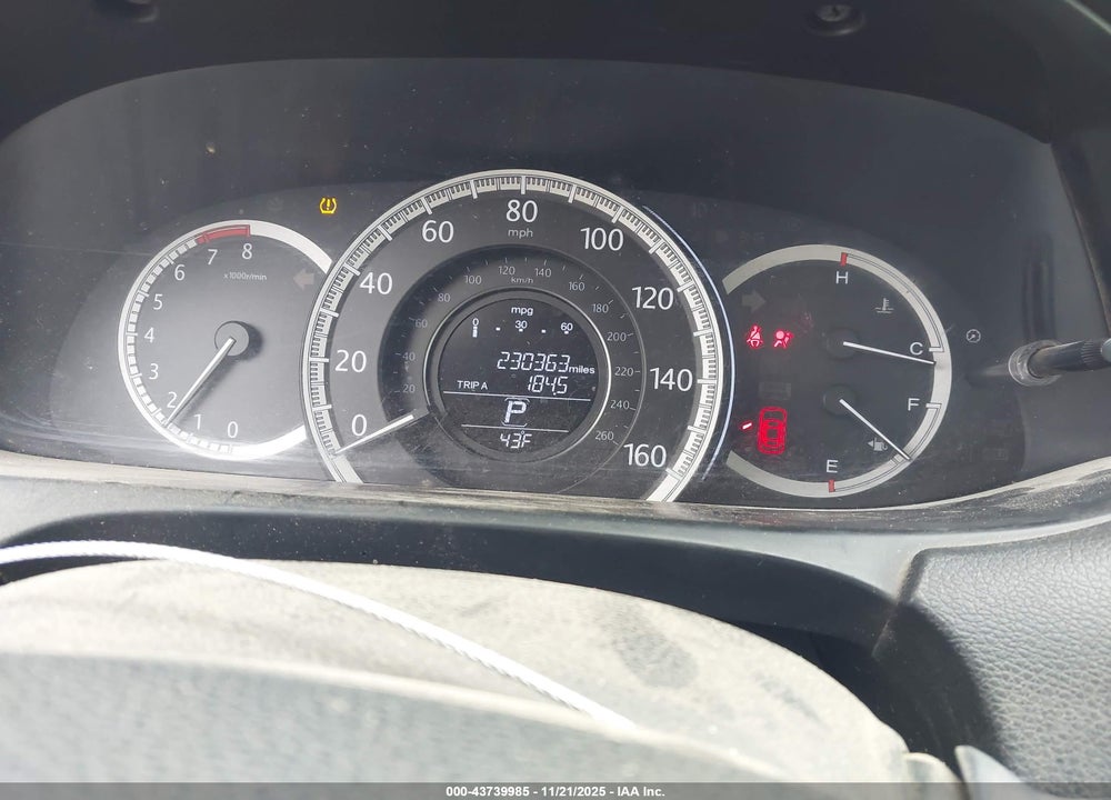 2015 HONDA ACCORD LX VIN: 1HGCR2F39FA077017