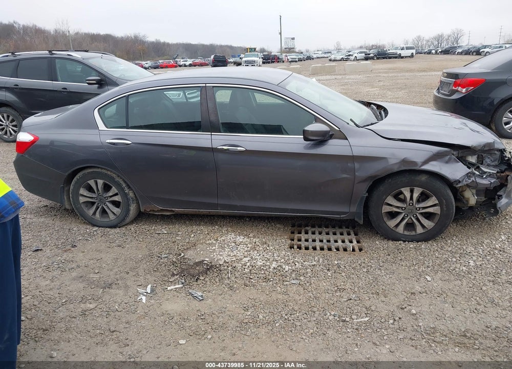 2015 HONDA ACCORD LX VIN: 1HGCR2F39FA077017